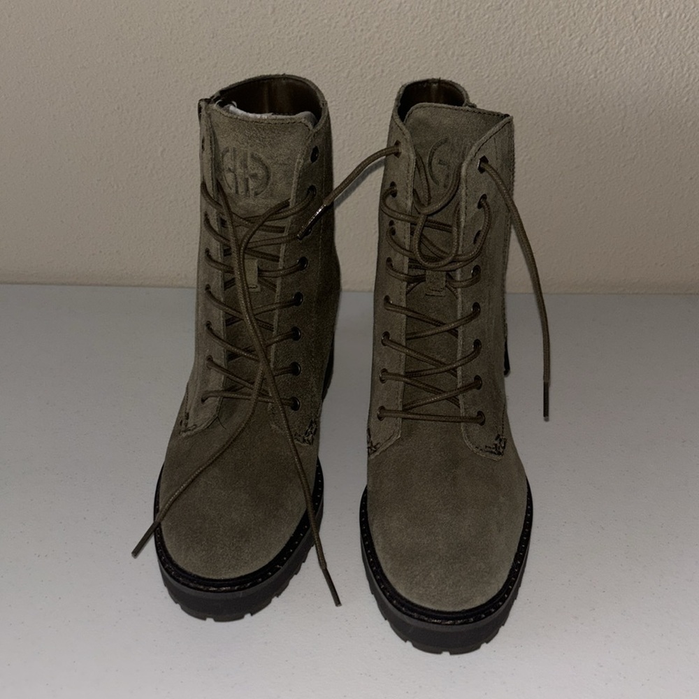 NWT Cole Hahn Greenwich Lace Up Zip Booties 6